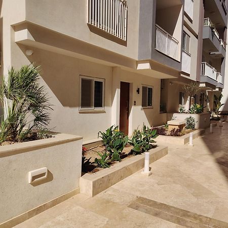 The Palm Court St. Paul's Bay Exterior foto