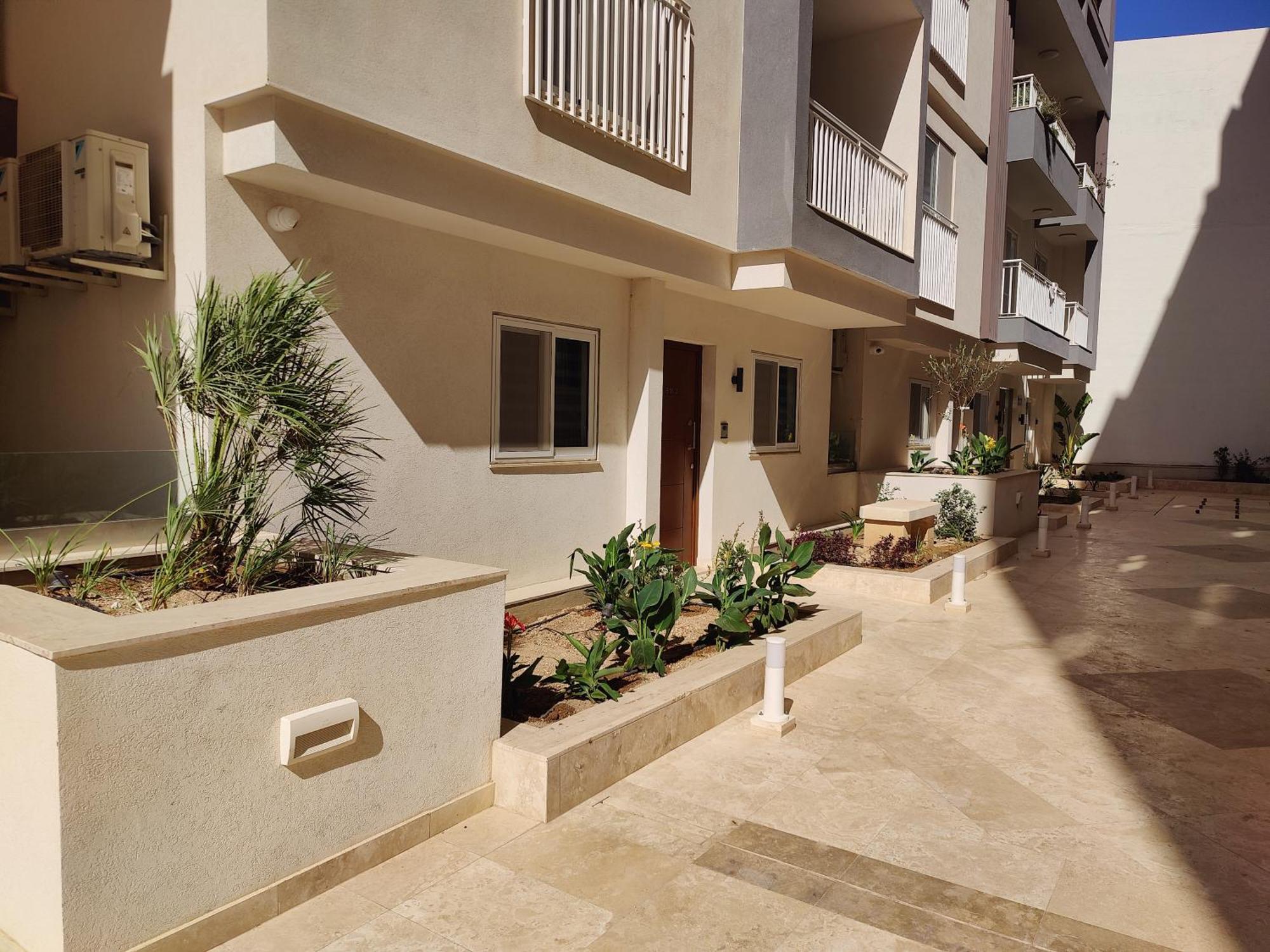 The Palm Court St. Paul's Bay Exterior foto